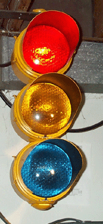 G.E. stamped aluminum round bodied signal with 8 inch glass lenses
